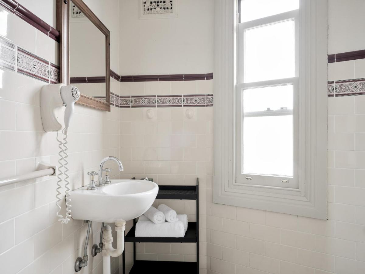 Dunkirk Hotel Pyrmont Сидни Екстериор снимка